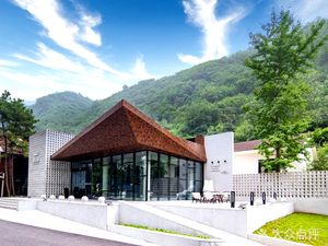 Yanxi Resort