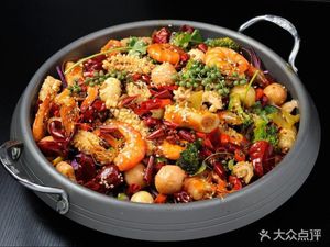 Xiao Jiu Mala Xiang Gong (Guorong International Store)