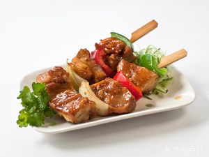 清真伊祥斋饭庄 (Qingzhen Yi XiangZhai Fanzhuang)