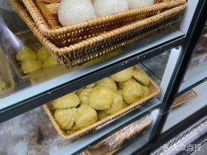 Twenty Nine Steam Buns