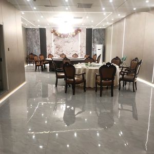 Xin Yuan Fu Yuan Hotel