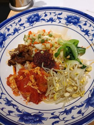 Laoshan Mr. Oil-Drenched Noodles (Guide International Center Branch)