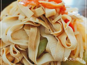 Halal Lanzhou Hand-Pulled Noodles and Barbecue