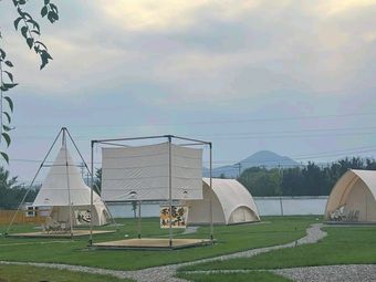 Escape City Glamping