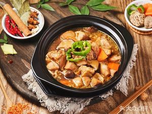 Péng Dékǎi Braised Chicken Rice (Yinxiang Branch)