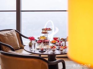 Al Maha Hotel · Cha Jie