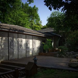 Hua Jin Tang • Yin Lu