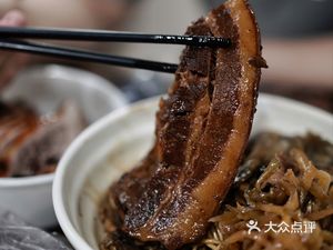 Liu's Noodle House (Wenan Street Branch)