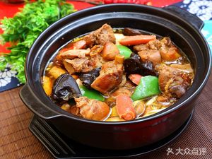 Bowl Bottom Yellow Braised Chicken Rice (Kening Road Branch)