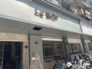 Le Bon Bistro French Restaurant & Wine Bar