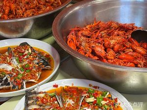 Grandpa Zilong's Crawfish Night Snack Factory