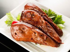 Beijing Fruitwood Roast Duck