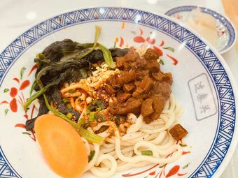 Over Qin Pass · Shaanxi Handmade Noodles · Xi'an Famous Snacks (Longjiang Store)