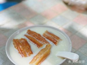 Zhenxing Snack (Yuying Street Store)