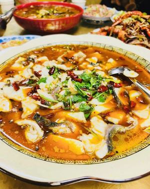Zha Jia Sichuan Cuisine (Fenghuang West Street Branch)