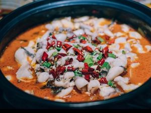 Yingxia Farmhouse Restaurant (Changhong Road Branch)