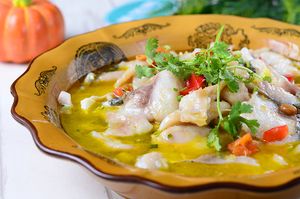 Hu Ji Taste Sour Cabbage Fish (Xijing Street Community Branch)