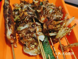 Aunt Li's Baozi, Rice Balls & Fried Skewers (Wenchang Alley Branch)