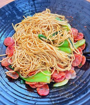 Weiji Jia Large Bowl Pidu Noodles