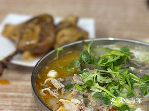 Chinese Cuisine Zhengzhou Old Noodle Soup (Yanzhuang North Road Store)