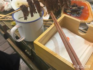 Jiao Big Bowl Xuzhou Barbecue Rice Noodles and Crawfish