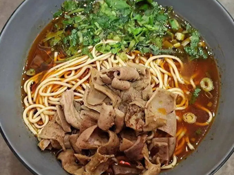 Fried Chicken, Offal Noodles & Hot Dry Noodles (Songshan North Road Branch)