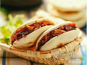 Liuzhou Snail Rice Noodles (Inside Huangke University)