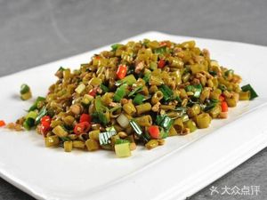 Hunan Rice Noodles with Beef (Lie Li Road Branch)