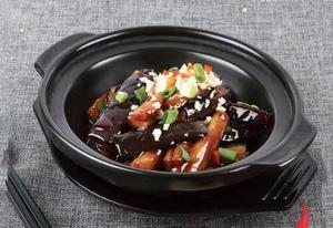 Xunwei Feng Huangfen Chicken Rice (Kangju Dongrui Jiayuan Store)