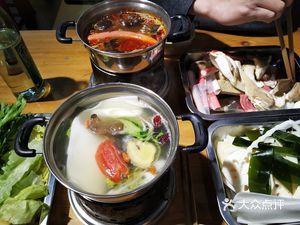 Halal Spicy Delight Buffet Hot Pot