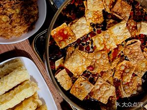 Xi Fen Snail Hot Pot