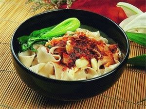 Xiaohui Hand-Rolled Noodle Wraps with Spinach Noodles (Qujiang Huafu Store)