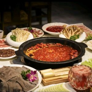 Tongyuanmen · Old Wall Hot Pot