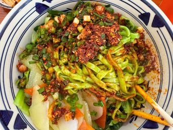Yu Jia Old Bowl Noodles (Green City Full Run Village Fangfei Jun Store)