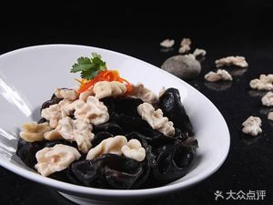Red Lantern Sichuan Cuisine (Liuting Road)