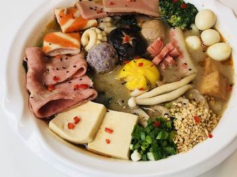 Liangliang Hot Pot Restaurant (Dalang Branch)