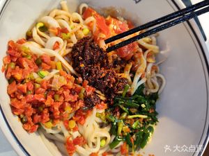 Guangzhong Old Bowl Noodles (Changrong Road Store)