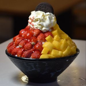 雪花满满韩料部队锅·雪冰(钟楼景观店)
