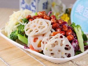 Chengdong Dumpling House (Xianning East Road Store)