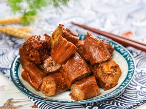Cao's Duck Neck (Jinjing Xinyuan Store)