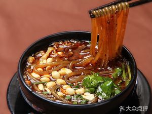 Tongtong Fa Braised Noodle King (Wenyun Street Store)
