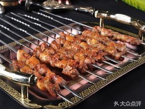 Hao Ge Night Snacks (Dongyi Street Store)