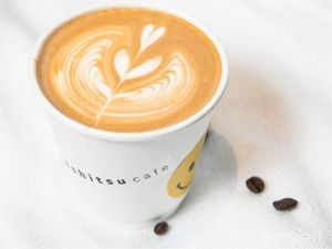 honnshitsu cafe · essence coffee