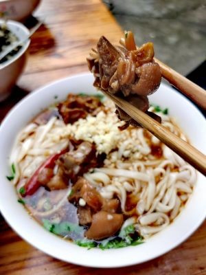 Special Pork Trotter Noodles