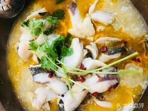 Liu Ye Hu Stone Pot Fish and Duck Restaurant (Amiling Road Branch)