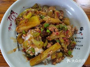 Specialty Stir-fried Dishes (College of Finance Branch)