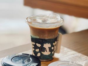 Yuanyang Coffee (Fuzhou River Metro Exit Store)