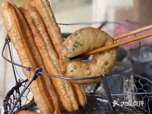 Huang's Snack Shop
