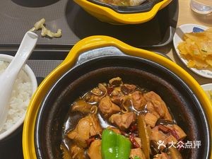 Shan Dang Jia Huang Pen Chicken Rice (Tianma Branch)