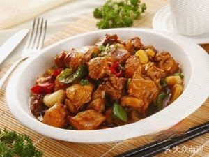 Weiyuan Wooden Bucket Rice (Houhu Community Branch)